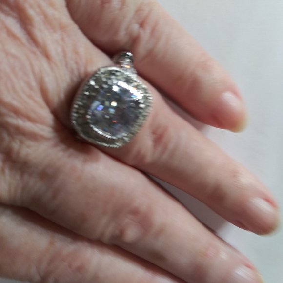 NWT ring white CZ classic large cushion cut - Picture 7 of 7